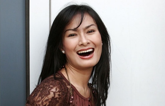 Iis Dahlia Ogah Operasi Plastik